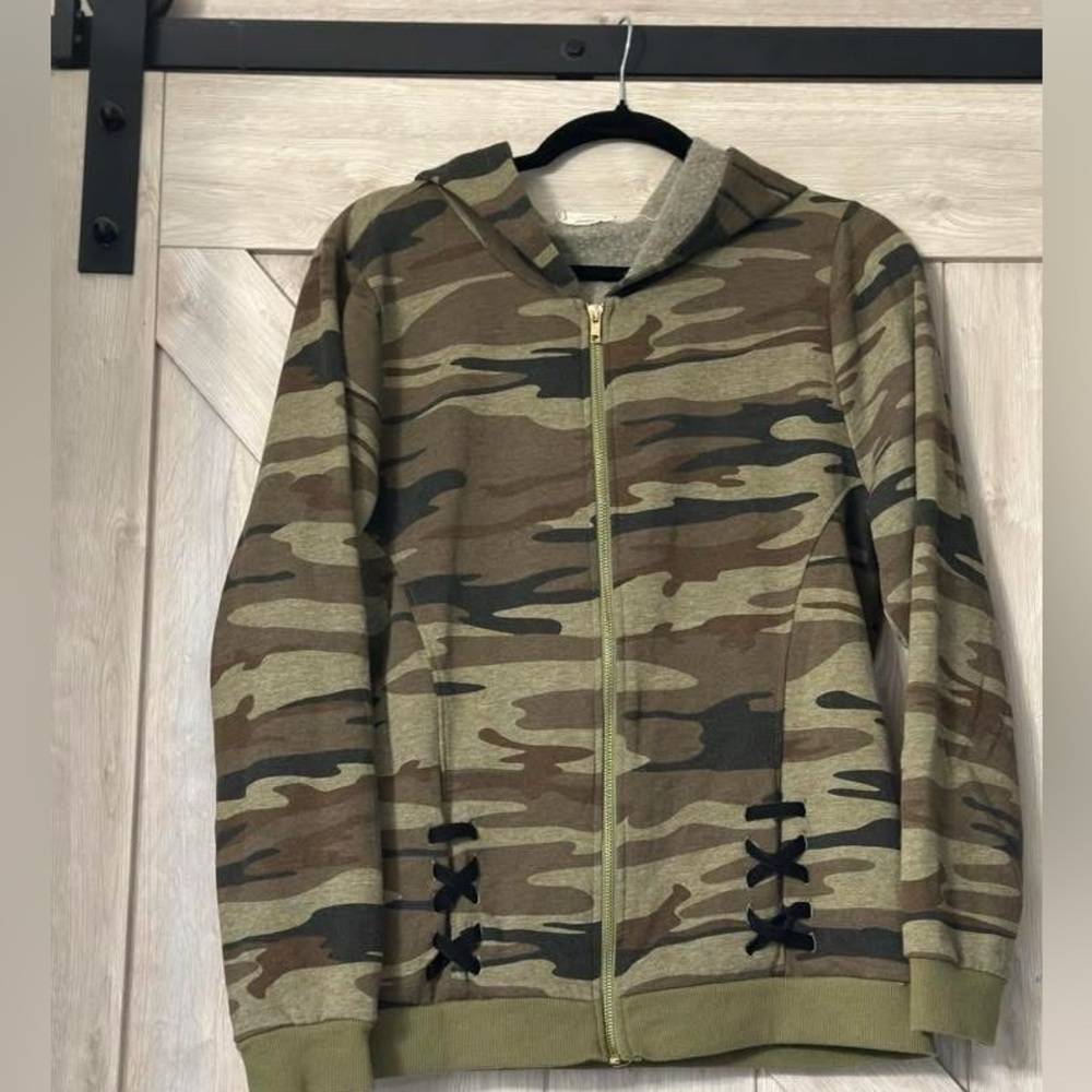 Camouflage Zip-Up Hoodie with Black Details
